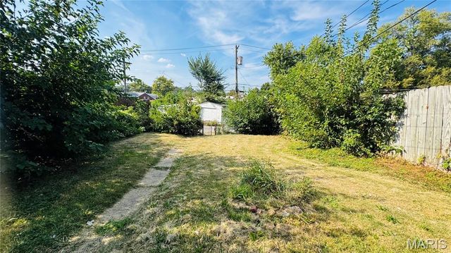 3927 Gravois Avenue, St Louis, MO 63116