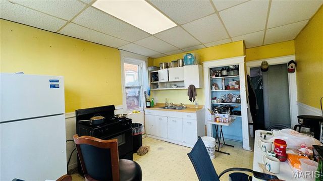 3927 Gravois Avenue, St Louis, MO 63116