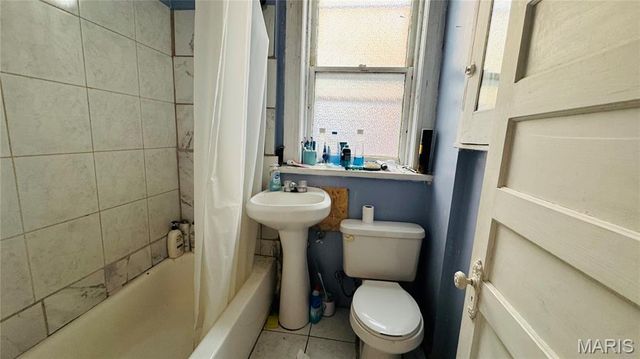 3927 Gravois Avenue, St Louis, MO 63116