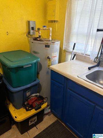 2107 3RD STREET E, Tuscaloosa, AL 35404