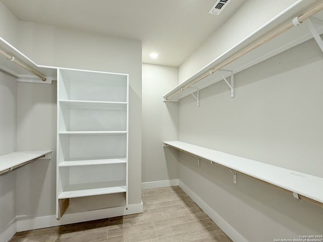 129 Camino Verde Ct, La Vernia, TX 78121
