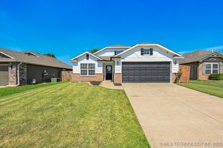 10712 N 152nd East Avenue, Owasso, OK 74055