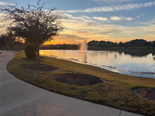 24735 Twilight Hollow Lane, Richmond, TX 77406