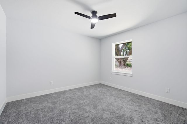 5551 Winding Creek Way, Houston, TX 77017