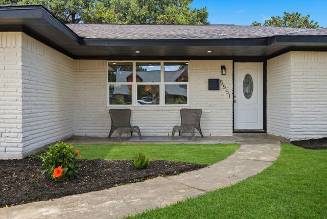 5551 Winding Creek Way, Houston, TX 77017