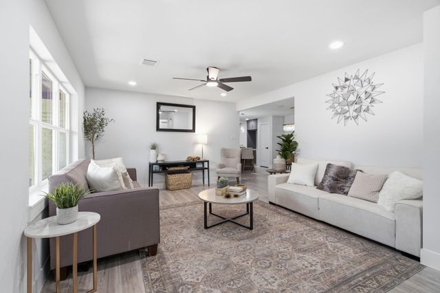 5551 Winding Creek Way, Houston, TX 77017