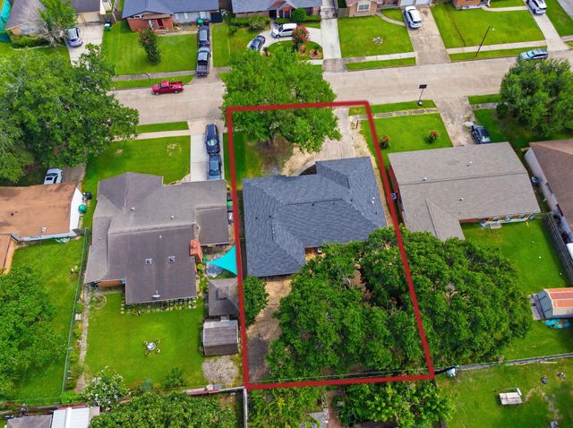 5551 Winding Creek Way, Houston, TX 77017