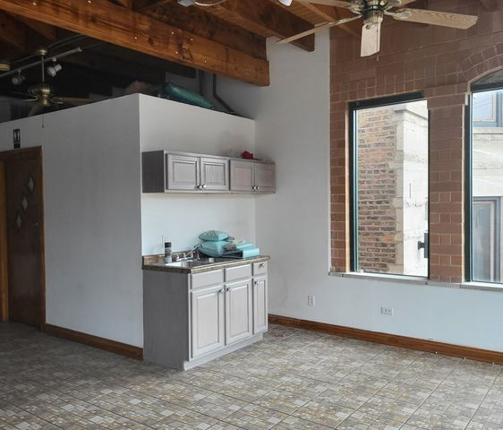 2703 S Pulaski Road, Chicago, IL 60623