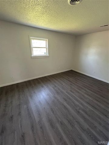 811 Saint Monica Drive, Cahokia, IL 62206