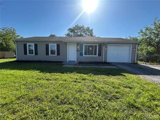 811 Saint Monica Drive, Cahokia, IL 62206