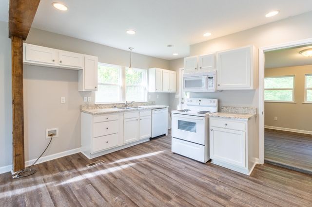 1109 Royston Street, Rossville, GA 30741