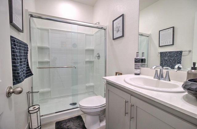 15581 Kellogg Creek Ct, Lathrop, CA 95330