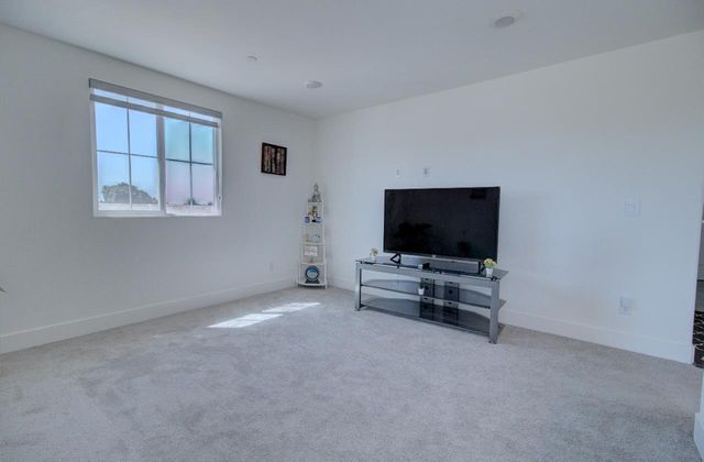 15581 Kellogg Creek Ct, Lathrop, CA 95330