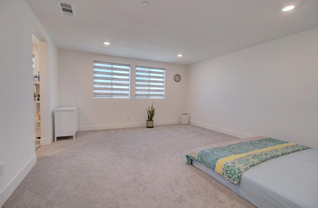 15581 Kellogg Creek Ct, Lathrop, CA 95330