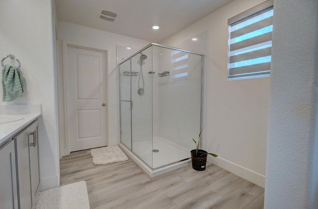 15581 Kellogg Creek Ct, Lathrop, CA 95330