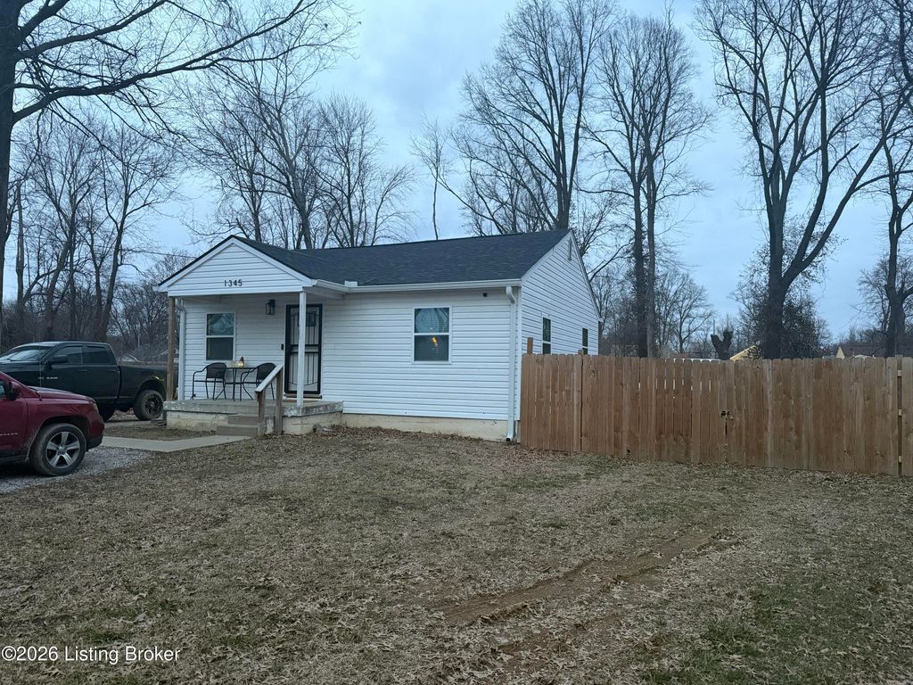 1345 Cleo Ave, Louisville, KY 40213