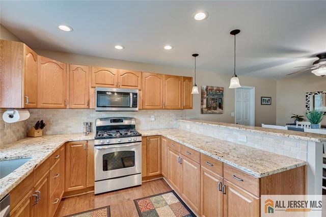 39 Kendall Road, South Brunswick, NJ 08824