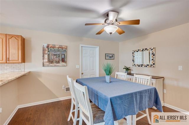 39 Kendall Road, South Brunswick, NJ 08824