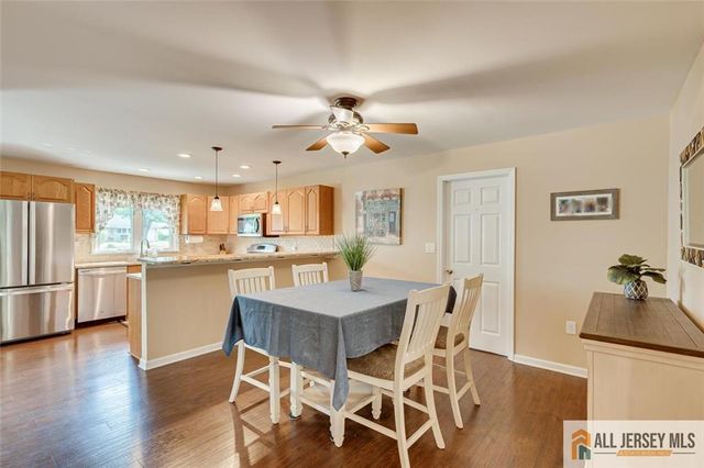 39 Kendall Road, South Brunswick, NJ 08824
