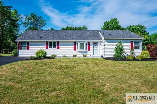 39 Kendall Road, South Brunswick, NJ 08824