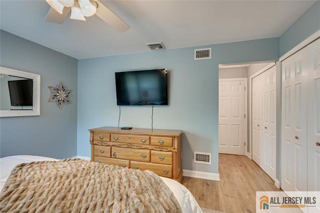 39 Kendall Road, South Brunswick, NJ 08824