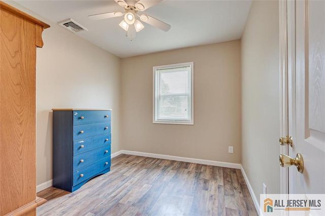 39 Kendall Road, South Brunswick, NJ 08824