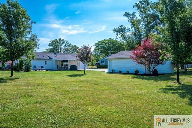 39 Kendall Road, South Brunswick, NJ 08824