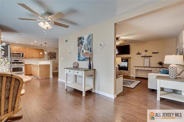 39 Kendall Road, South Brunswick, NJ 08824