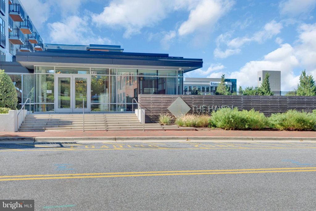 145 RIVERHAVEN DR #514, Oxon Hill, MD 20745