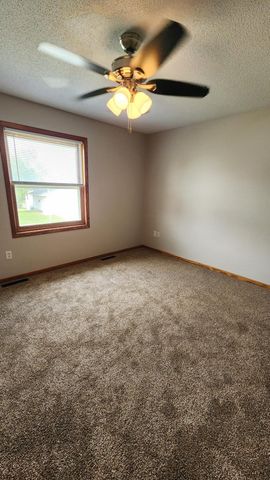 4838 Salley Lane NW, Rochester, MN 55901