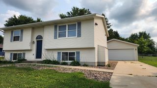 4838 Salley Lane NW, Rochester, MN 55901