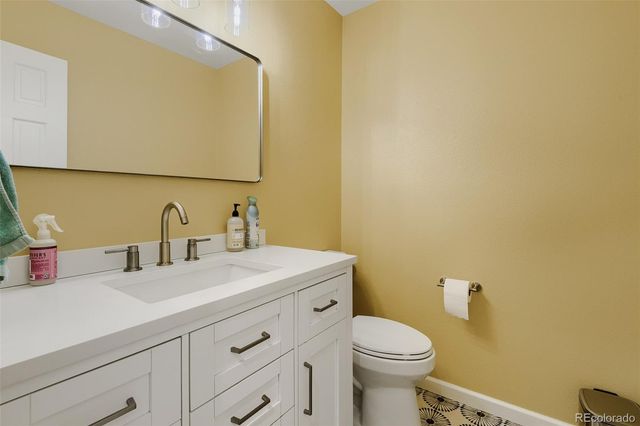 1435 E Irish Lane, Littleton, CO 80122