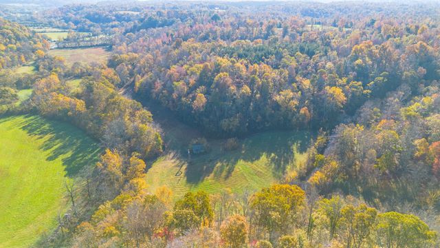 283 Fleeman Rd, Lawrenceburg, TN 38464