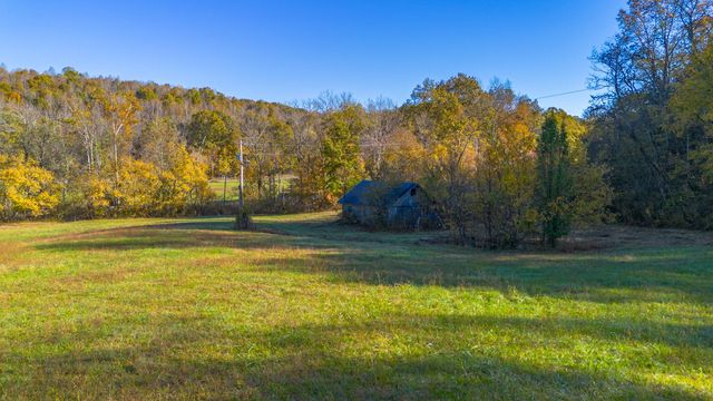 283 Fleeman Rd, Lawrenceburg, TN 38464