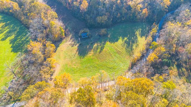 283 Fleeman Rd, Lawrenceburg, TN 38464