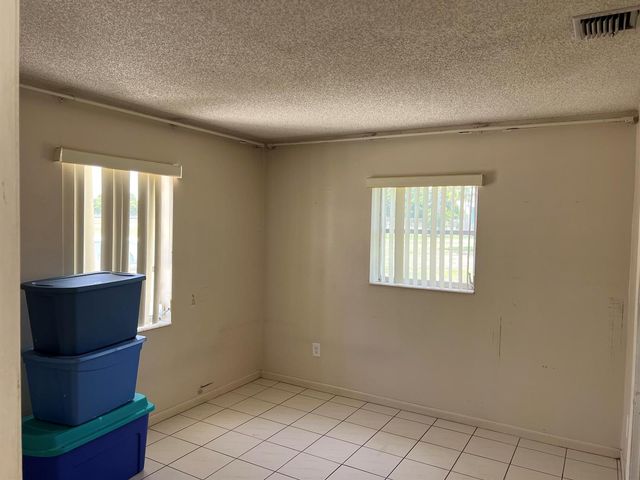 816 24th Avenue N, Lake Worth Beach, FL 33460