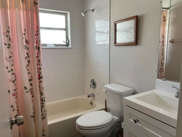 816 24th Avenue N, Lake Worth Beach, FL 33460