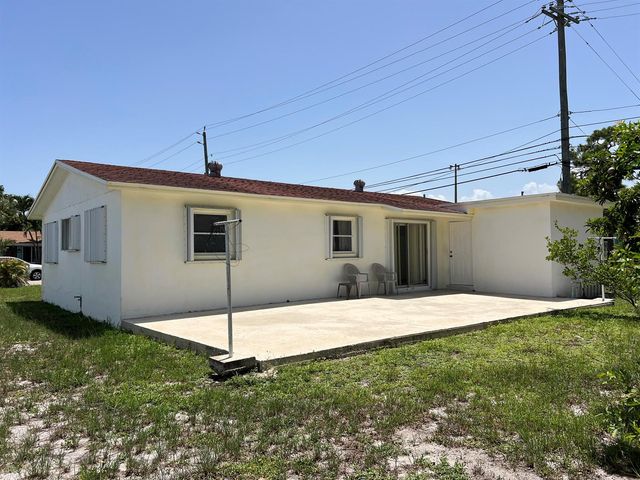 816 24th Avenue N, Lake Worth Beach, FL 33460