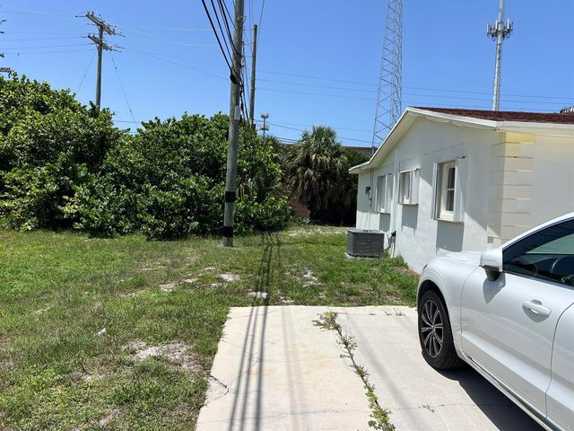 816 24th Avenue N, Lake Worth Beach, FL 33460