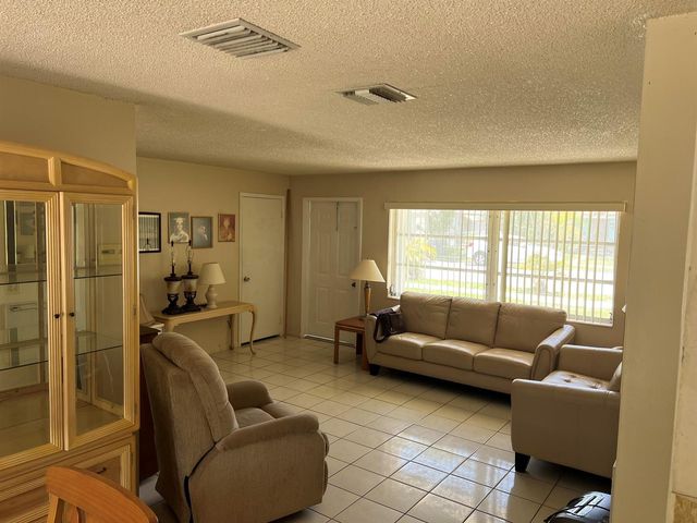 816 24th Avenue N, Lake Worth Beach, FL 33460