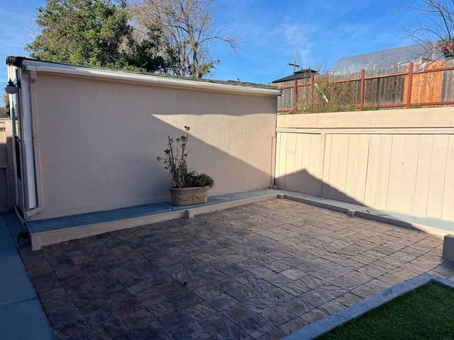 91 E Lake Dr, Antioch, CA 94509