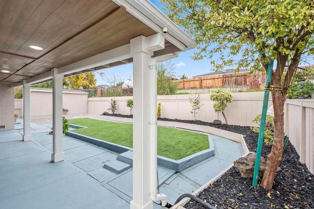 91 E Lake Dr, Antioch, CA 94509