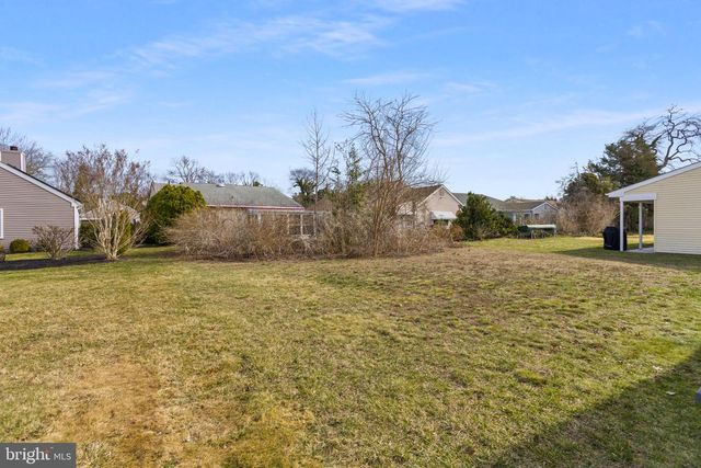 224 HUNTINGTON DR, Southampton, NJ 08088