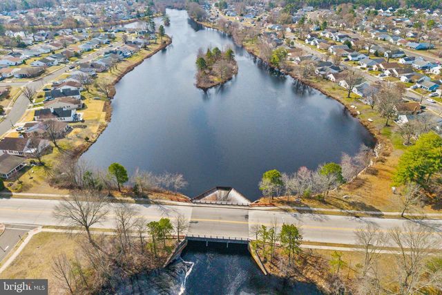 224 HUNTINGTON DR, Southampton, NJ 08088