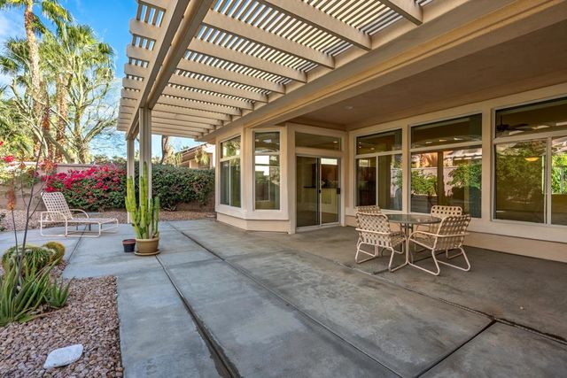 35907 Royal Vista Way, Palm Desert, CA 92211