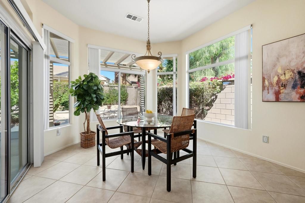 Image 10 of property listing at 35907 Royal Vista Way, Palm Desert, CA 92211