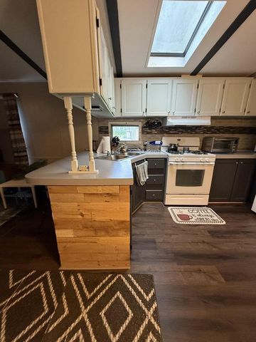 W10781 COUNTY ROAD X, Crivitz, WI 54114