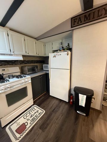 W10781 COUNTY ROAD X, Crivitz, WI 54114