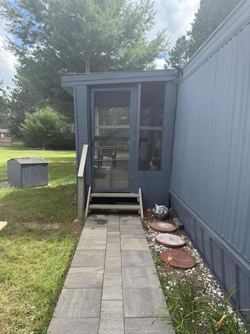 W10781 COUNTY ROAD X, Crivitz, WI 54114