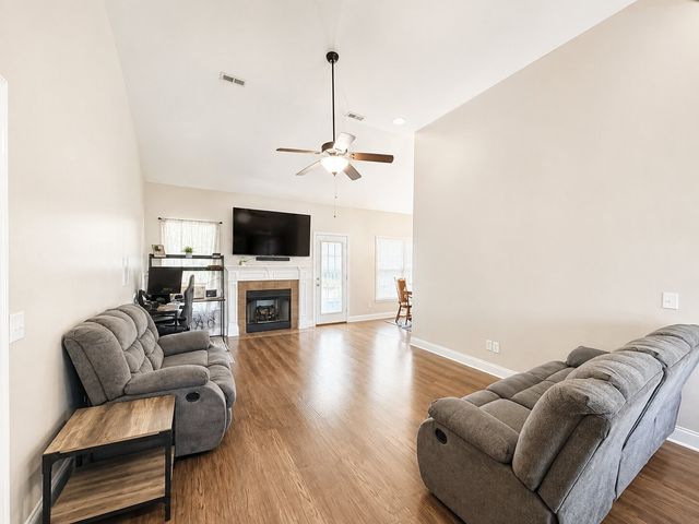 110 Nick Price Drive, Murfreesboro, TN 37129